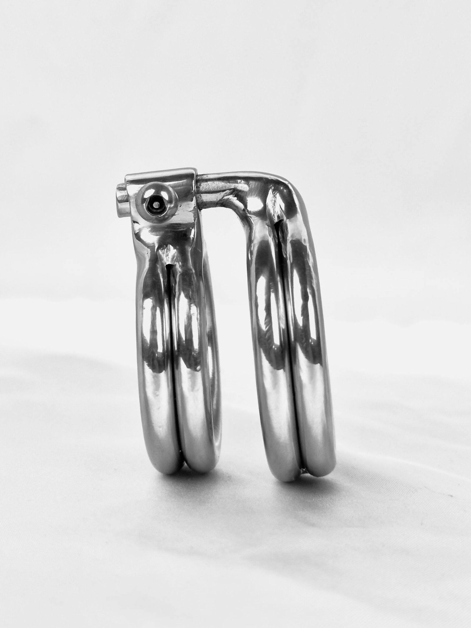 Double Locking Double Cock Ring - Image 4